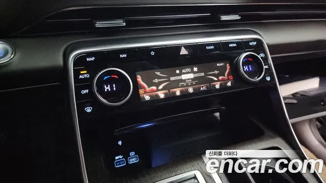 Genesis GV80 2.5T Бензин AWD — Фото автомобиля 16