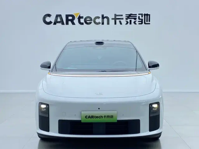 Li Auto i6 — Фото автомобиля 3