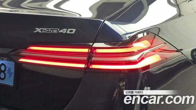 BMW i5 G60 — Фото автомобиля 8
