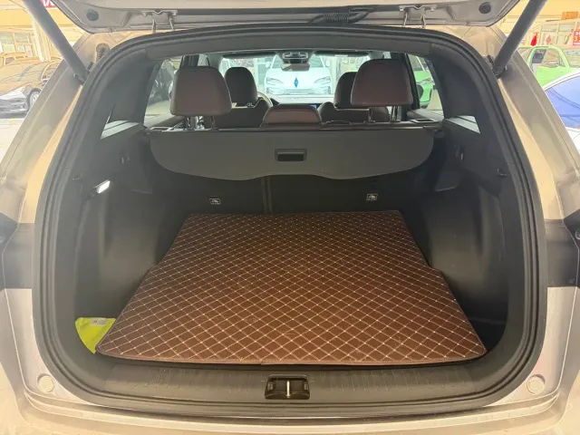 Geely Xingyue L — Фото автомобиля 4