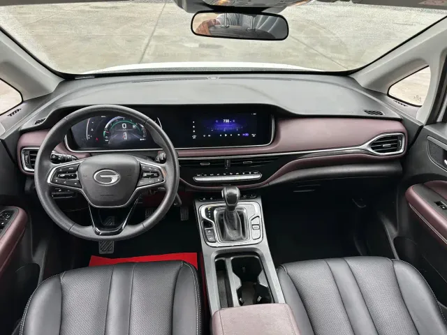 GAC Trumpchi M6 — Фото автомобиля 17