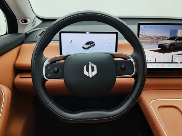 Leapmotor C10 — Фото автомобиля 15