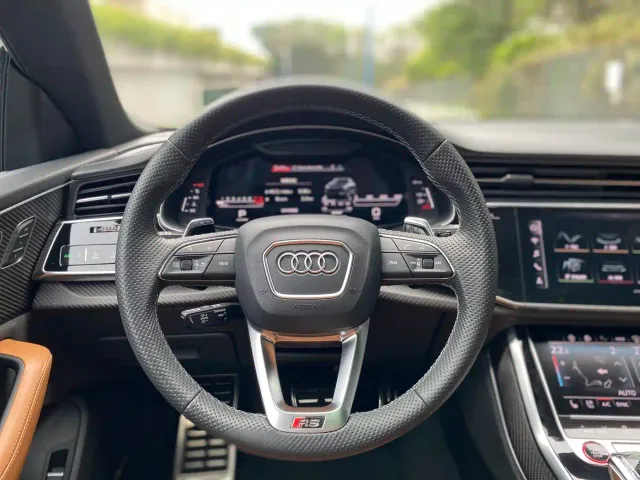 Audi RS Q8 — Фото автомобиля 10