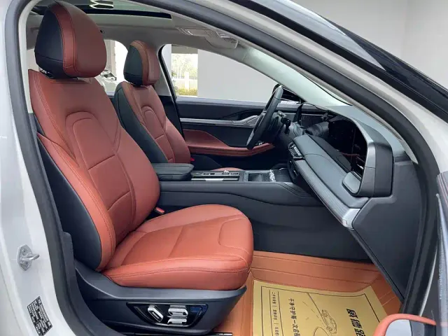 Lincoln Lincoln Z 2025 2.0T Premium Edition — Фото автомобиля 18