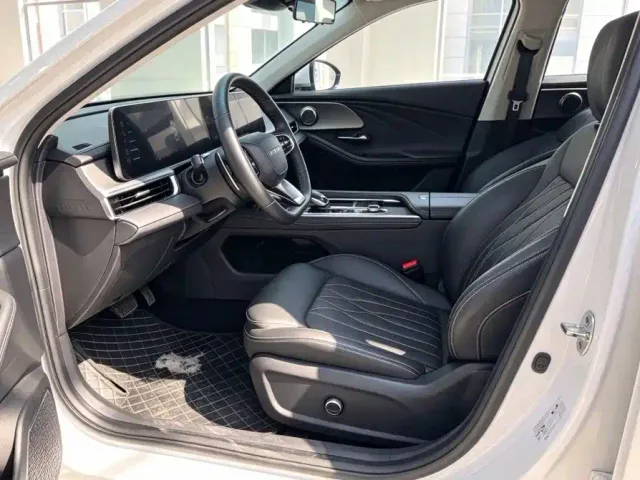 Chery Arrizo 8 — Фото автомобиля 4