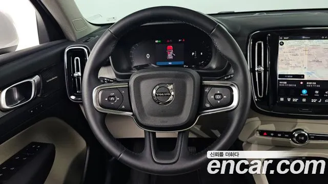 Volvo XC40 — Фото автомобиля 19
