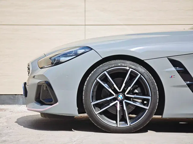 BMW Z4 — Фото автомобиля 5