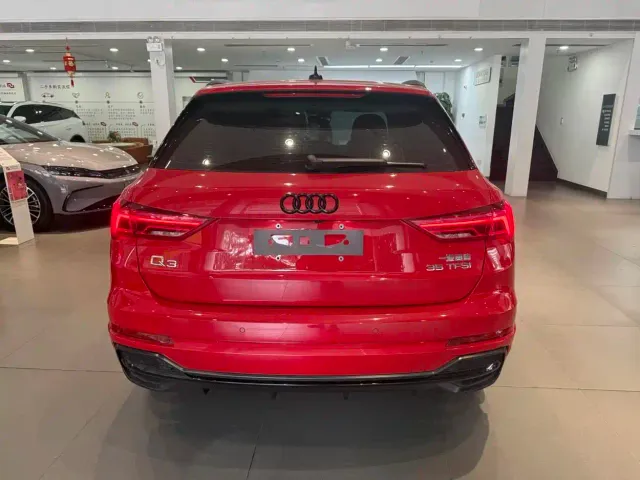 Audi Q3 — Фото автомобиля 5