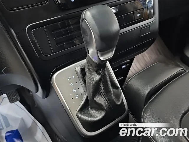 Hyundai Staria — Фото автомобиля 8