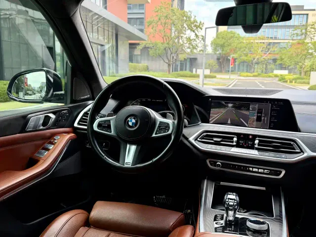 BMW X7 — Фото автомобиля 17