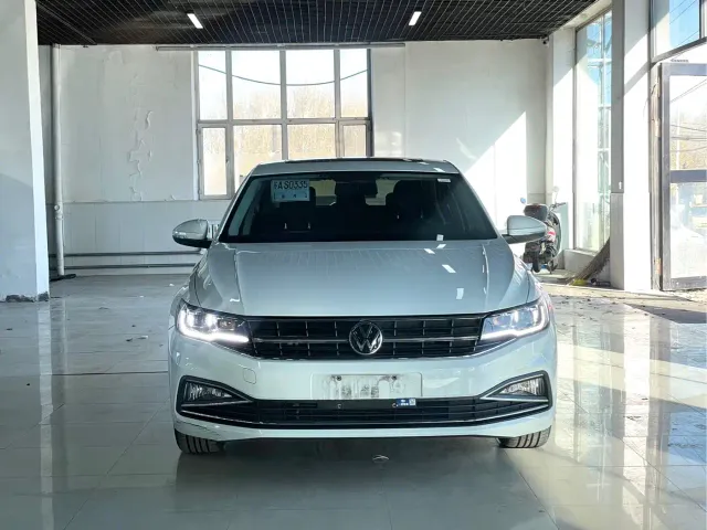 Volkswagen Bora — Фото автомобиля 2