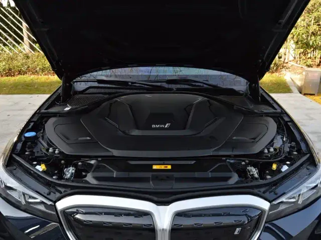 BMW i3 — Фото автомобиля 13