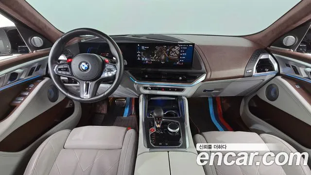 BMW XM G09 — Фото автомобиля 10