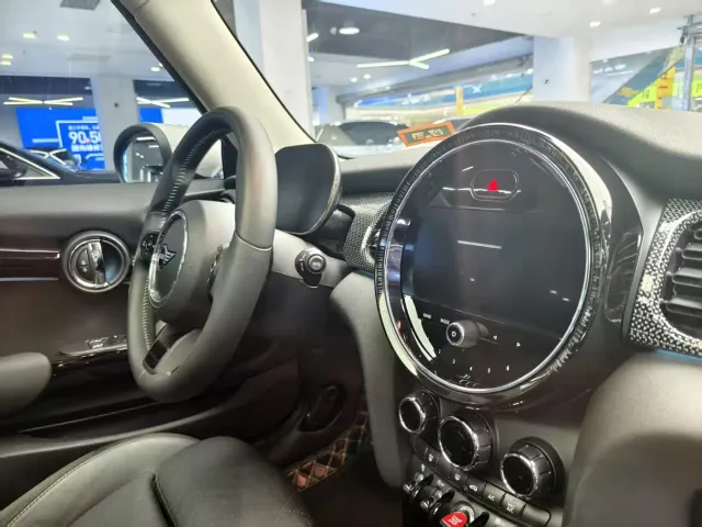 MINI Hatch — Фото автомобиля 13