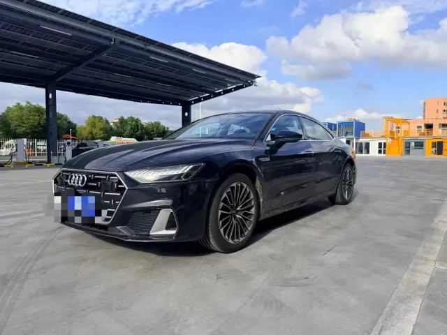 Фотография автомобиля — Audi A7L