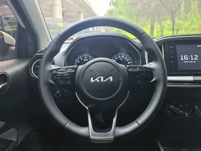 Kia KX1 — Фото автомобиля 15
