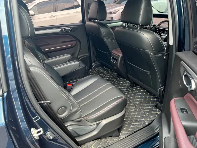 GAC Trumpchi M6 — Фото автомобиля 12