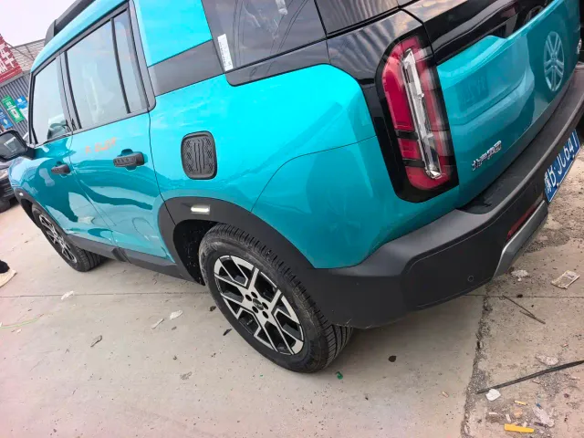 BAIC BJ30 — Фото автомобиля 8