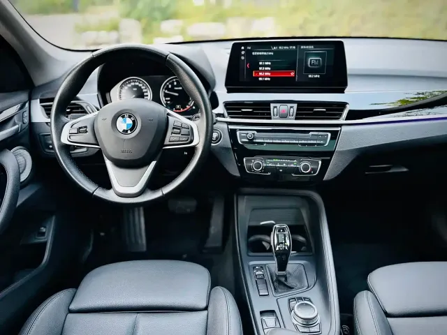BMW X1 — Фото автомобиля 9