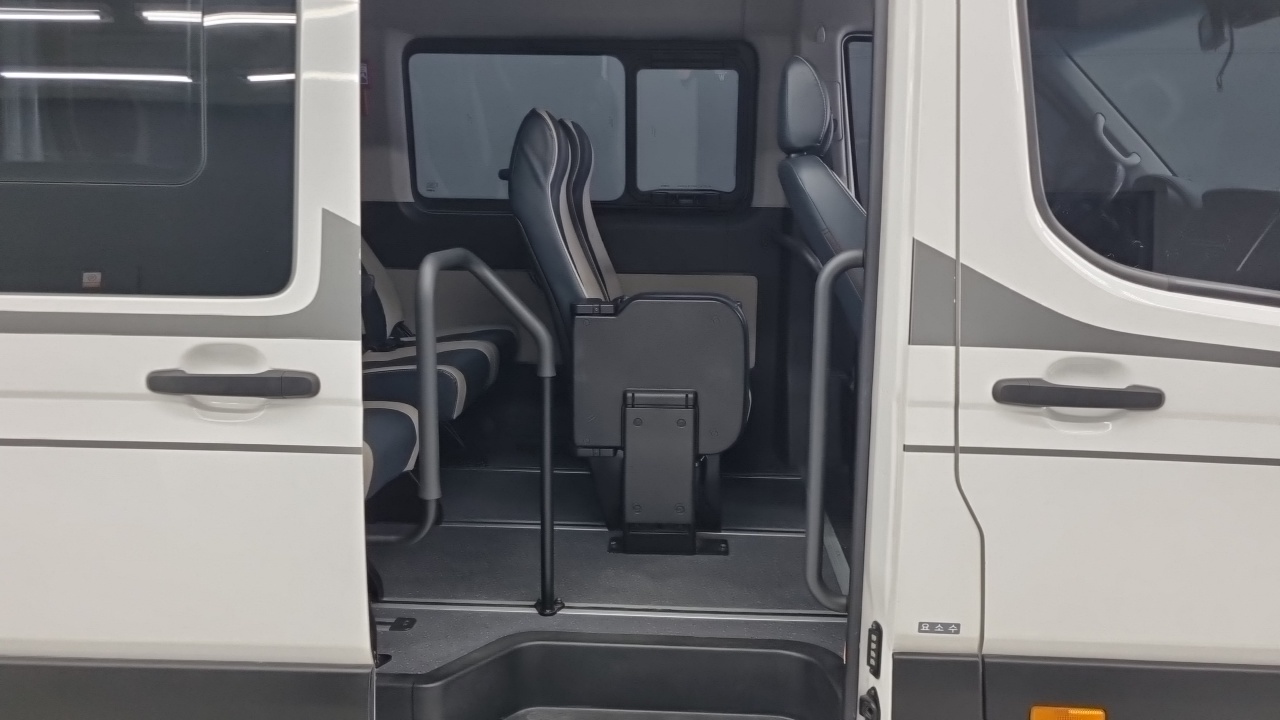 Hyundai Solati Solati 15 мест — Фото автомобиля 11