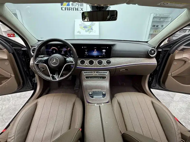 Mercedes-Benz E-Class — Фото автомобиля 9