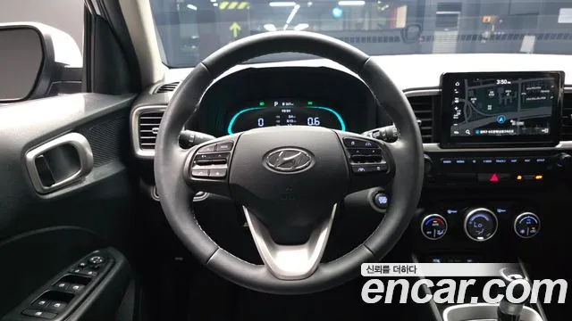 Hyundai Venue — Фото автомобиля 13