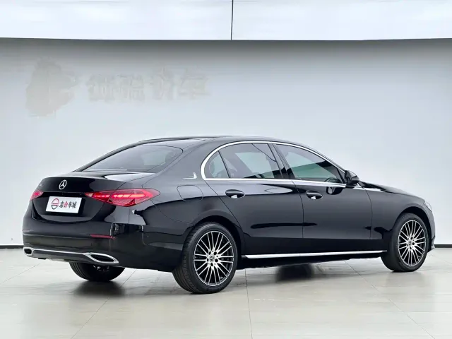 Mercedes-Benz C-Class — Фото автомобиля 3