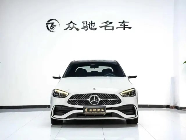 Mercedes-Benz C-Class — Фото автомобиля 2
