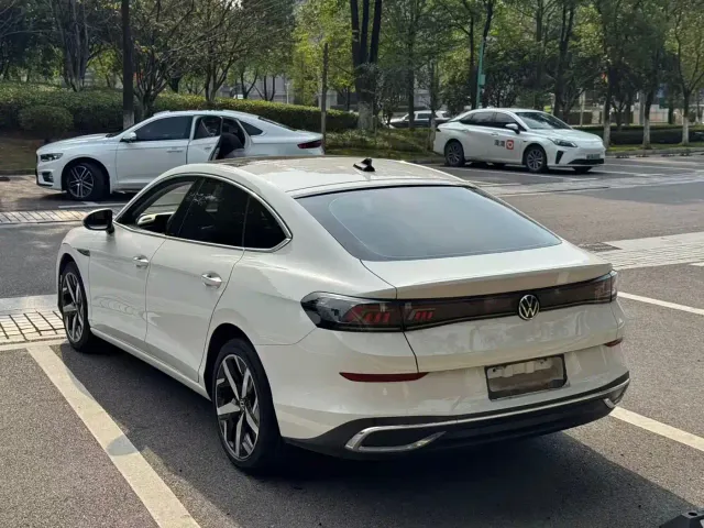 Volkswagen Lamando — Фото автомобиля 7