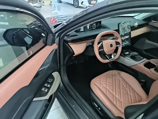 Changan Eado — Фото автомобиля 15