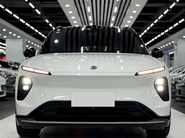 Nio ES6 — Фото автомобиля 2