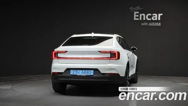 Polestar 2 — Фото автомобиля 4