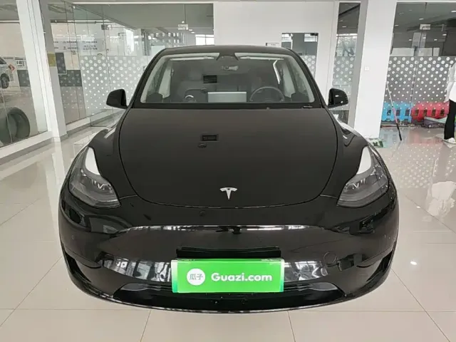 Tesla Model Y 2022 Facelift Rear-Wheel Drive Version — Фото автомобиля 2