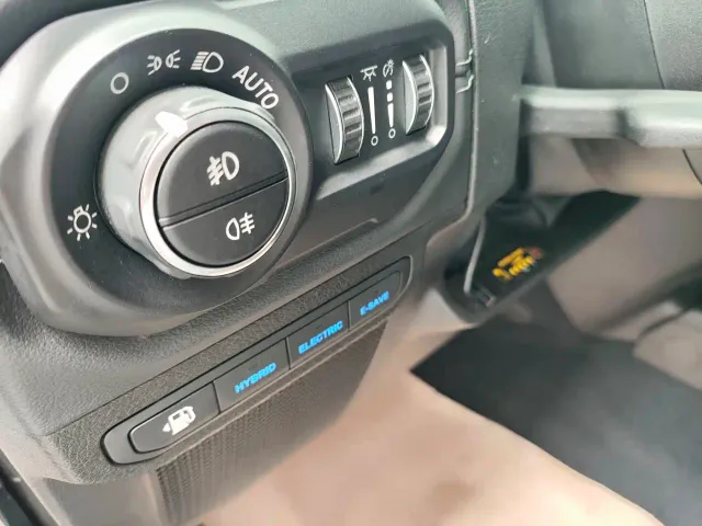 Jeep Wrangler 4xe — Фото автомобиля 23