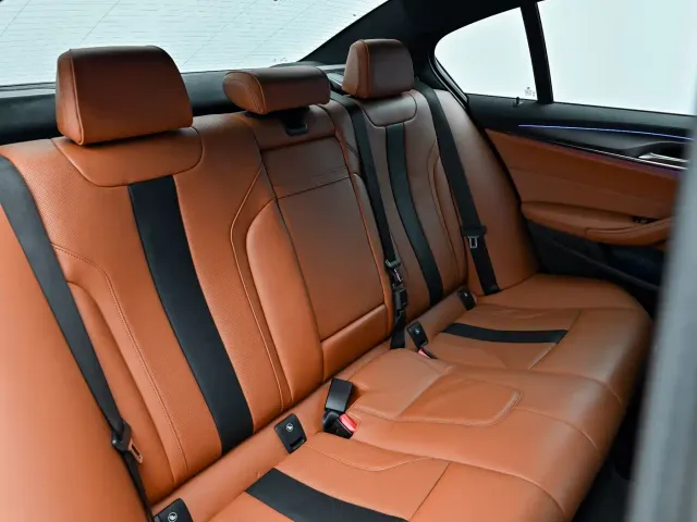 BMW M5 — Фото автомобиля 12
