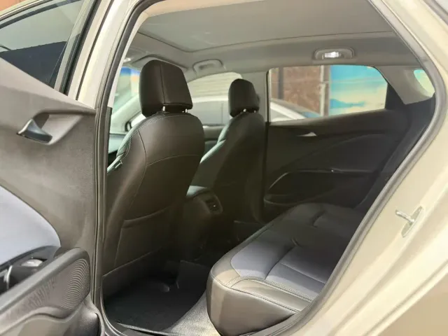 Buick Velite 6 — Фото автомобиля 10