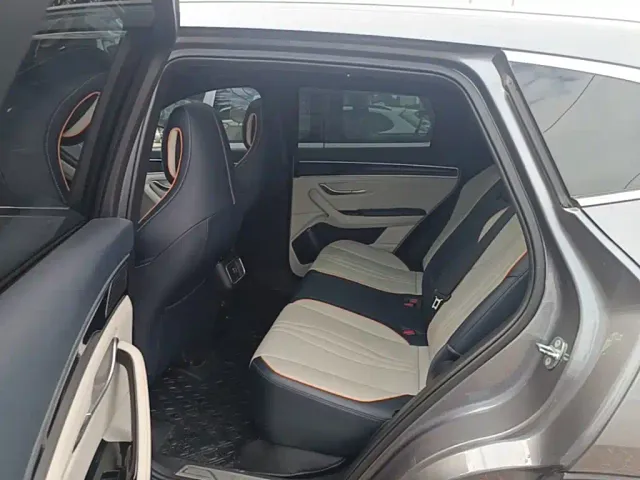 BYD Song PLUS — Фото автомобиля 16