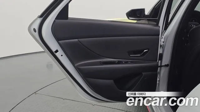 Hyundai Avante CN7 — Фото автомобиля 14
