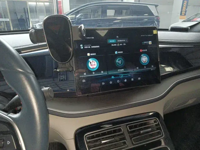 BYD Qin PLUS — Фото автомобиля 8