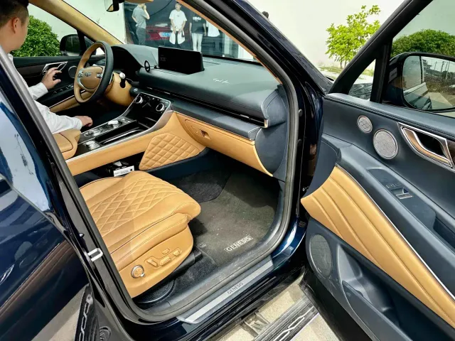 Genesis GV80 — Фото автомобиля 22