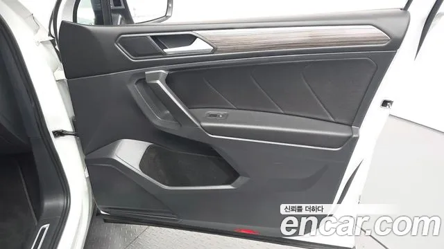 Volkswagen Tiguan — Фото автомобиля 22