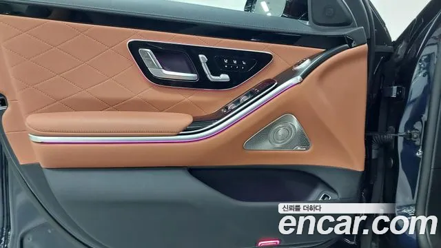 Mercedes-Benz S-Class — Фото автомобиля 15