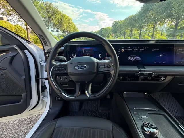 Ford Mondeo — Фото автомобиля 10