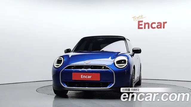 MINI Cooper 4th Gen — Фото автомобиля 3