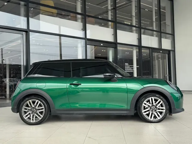 MINI Hatch — Фото автомобиля 4