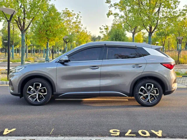 BYD Yuan PLUS — Фото автомобиля 7