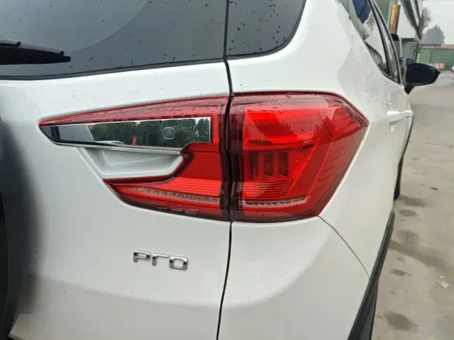BYD Yuan Pro — Фото автомобиля 7