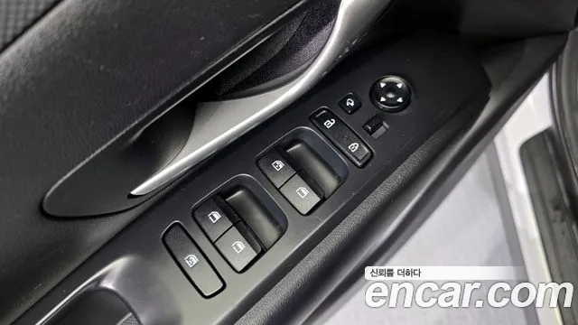 Hyundai Tucson Tucson (NX4) Дизель 2.0 2WD — Фото автомобиля 14