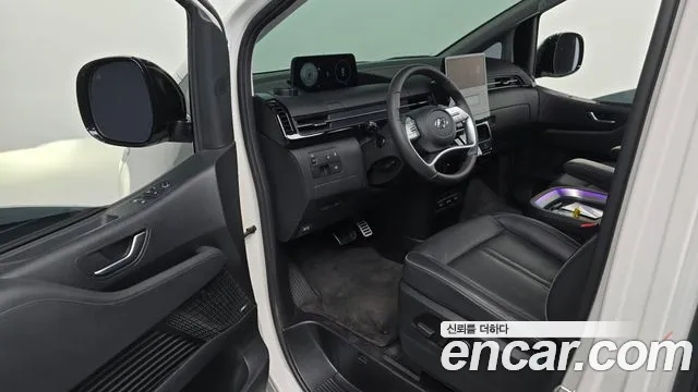 Hyundai Staria — Фото автомобиля 10
