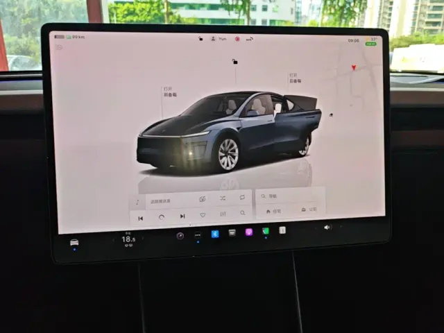 Tesla Model Y — Фото автомобиля 12